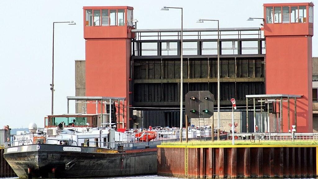 Am Schiffshebewerk werden 38 Höhenmeter überwunden. Foto: Arndt